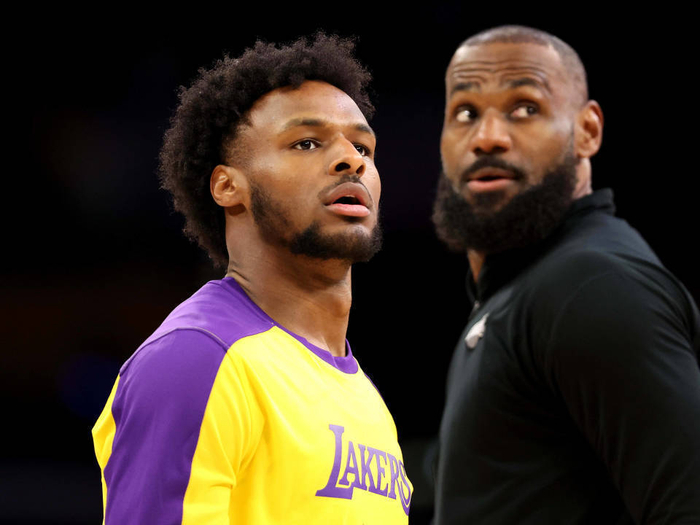 NBA父子外貌神似基因传承引热议