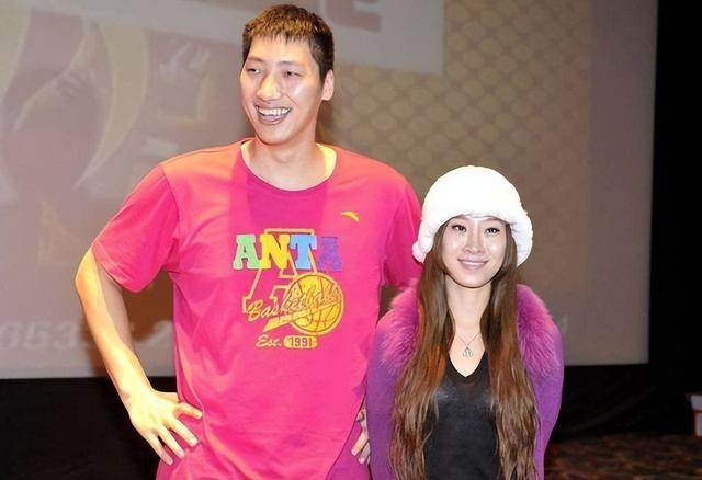 三度加冕CBA常规赛MVP的唐正东：从篮球巨星到球