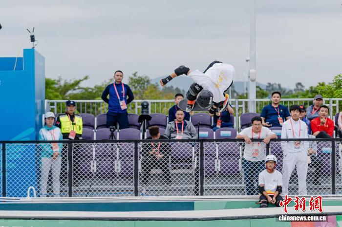 粤港澳全运会滑板赛:广东队陈烨夺得第十五届