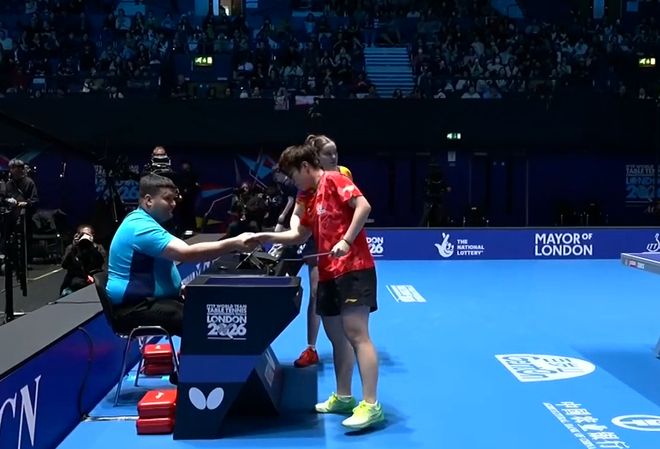 中国女乒3-0横扫罗马尼亚 集体爆发助小组开门红